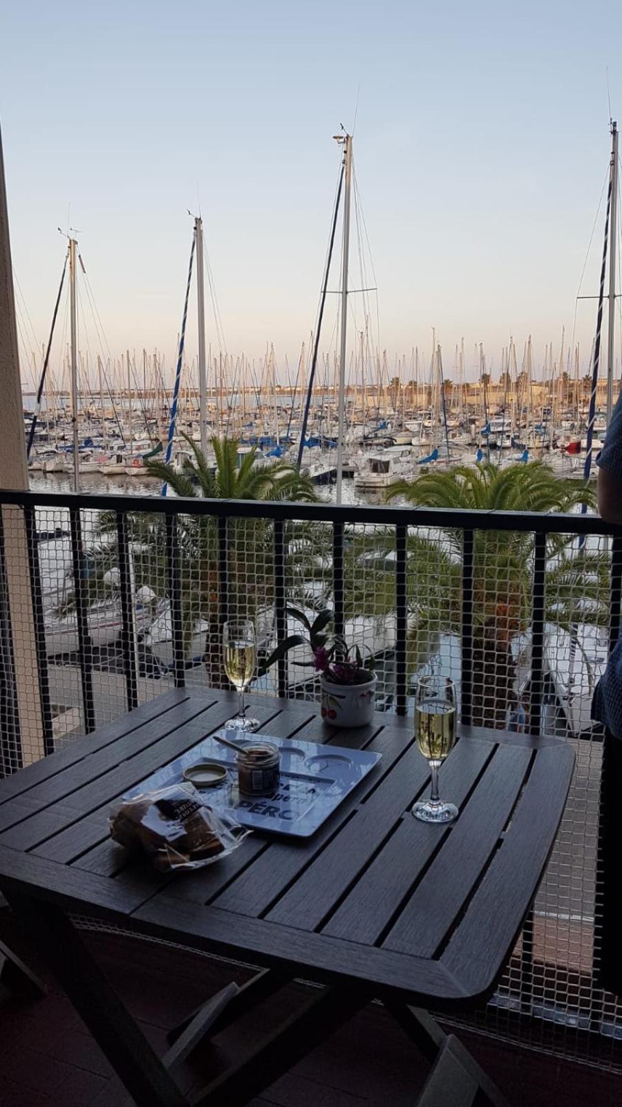 Apartament T2 Sur Le Port Avec Parking Gruissan Zewnętrze zdjęcie