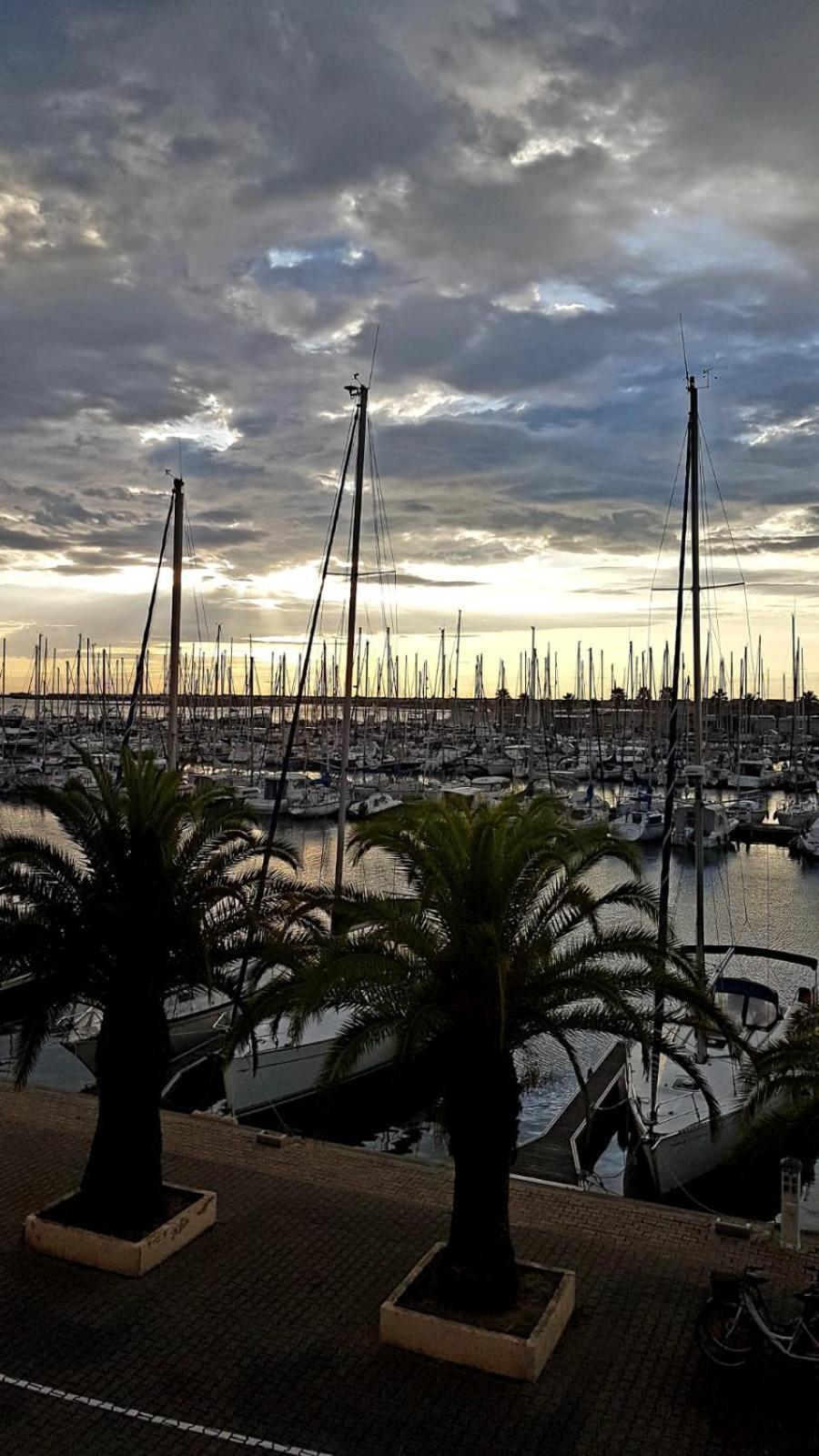 Apartament T2 Sur Le Port Avec Parking Gruissan Zewnętrze zdjęcie