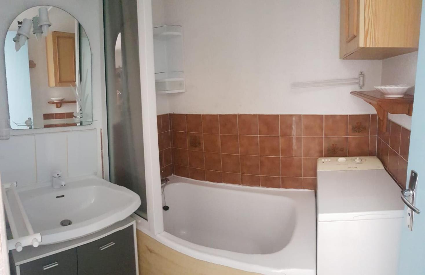 Apartament T2 Sur Le Port Avec Parking Gruissan Zewnętrze zdjęcie