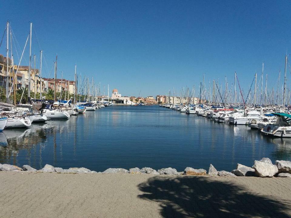 Apartament T2 Sur Le Port Avec Parking Gruissan Zewnętrze zdjęcie